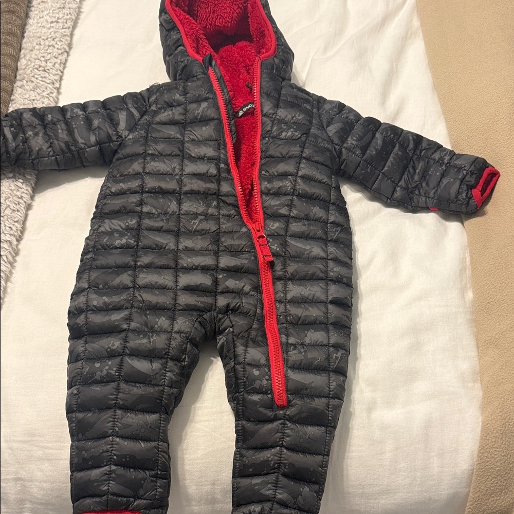 Snozu Black and Red Kids Footie